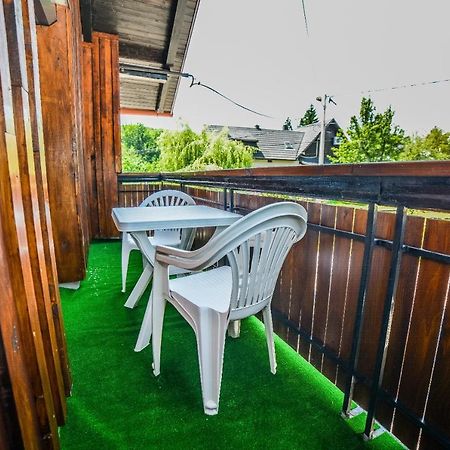 Sixteen Lakes Guest House 2 Jezerce Exterior foto